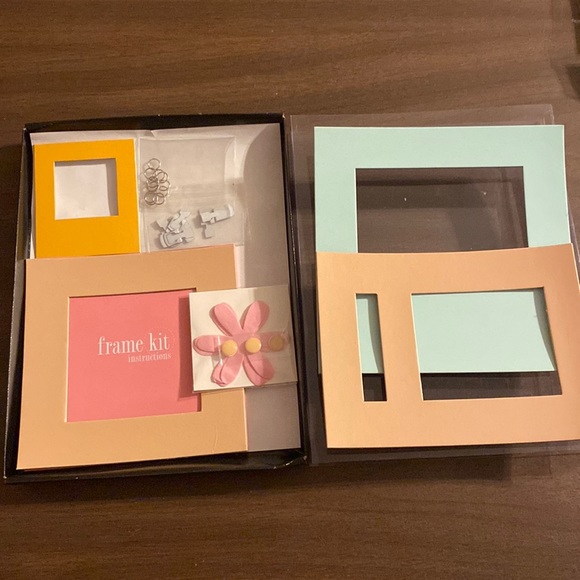 Retro Frame and Flower Kit Heidi Swapp - Picture 1 of 4